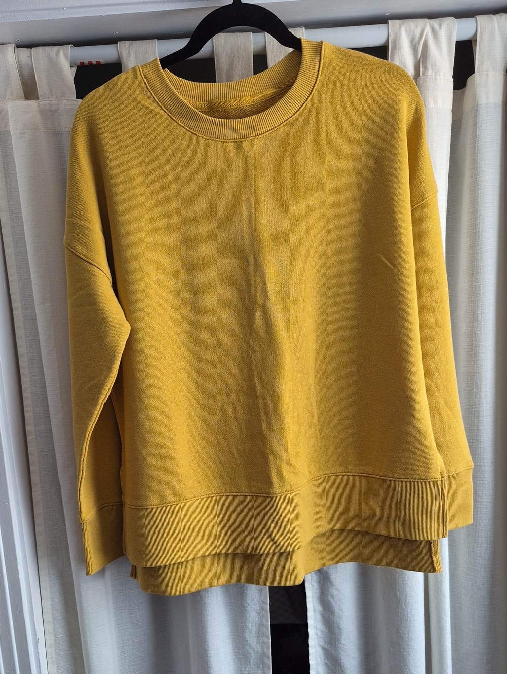 New Time and Tru Mustard Yellow Crewneck Sweatshirt